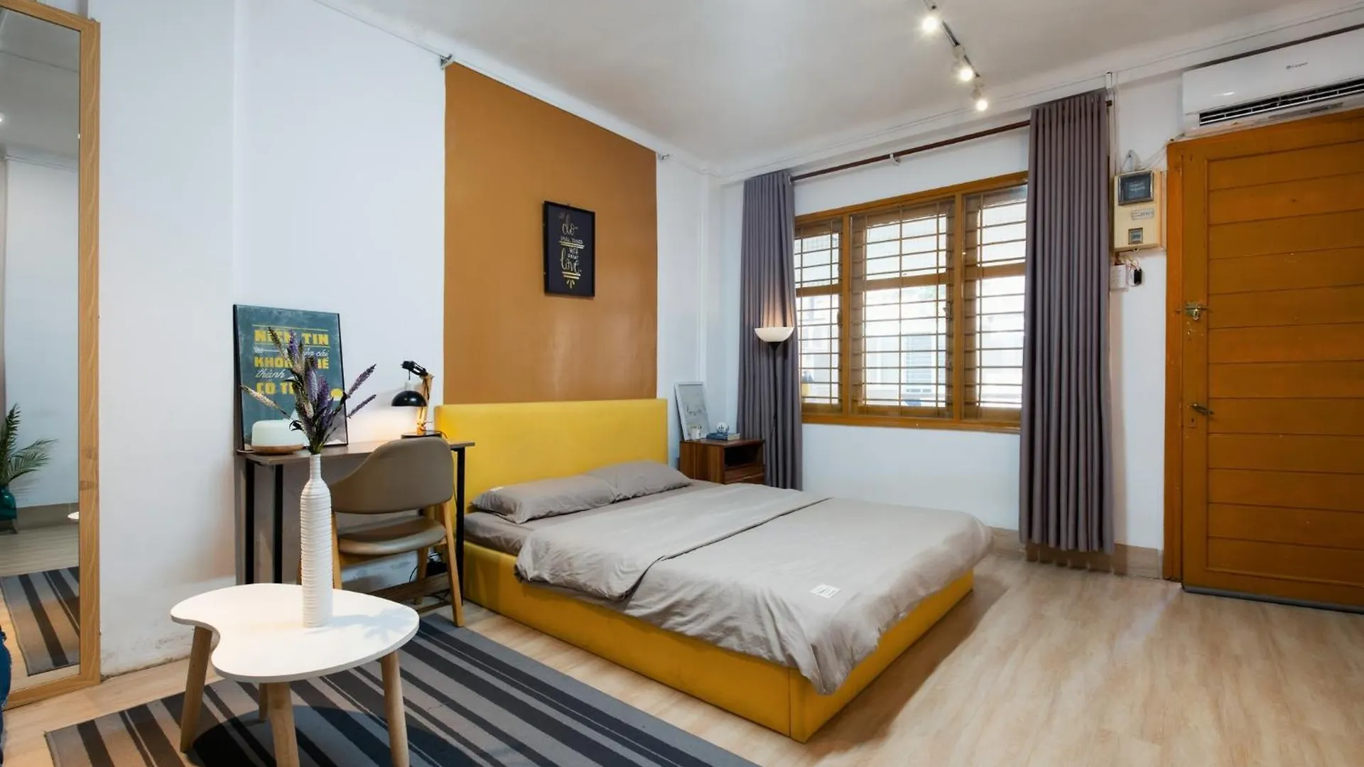 Apartment Lagom Studio 24 - Bathtub-Balcony, Nguyen Du, Ben Nghe Ward, Dist 1 Ho Chi Minh City Vietnam