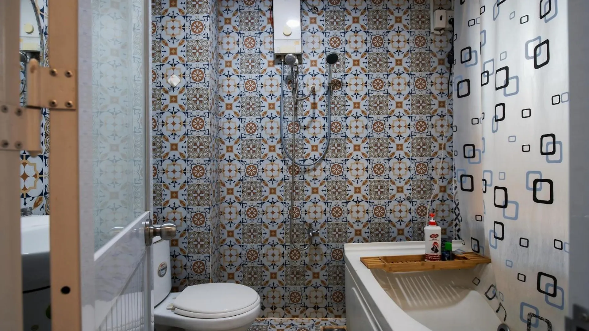 Lagom Studio 24 - Bathtub-Balcony, Nguyen Du, Ben Nghe Ward, Dist 1 Ho Chi Minh City Vietnam